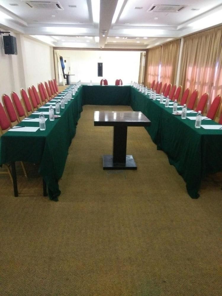 Sutera Hotel Seremban Luaran gambar